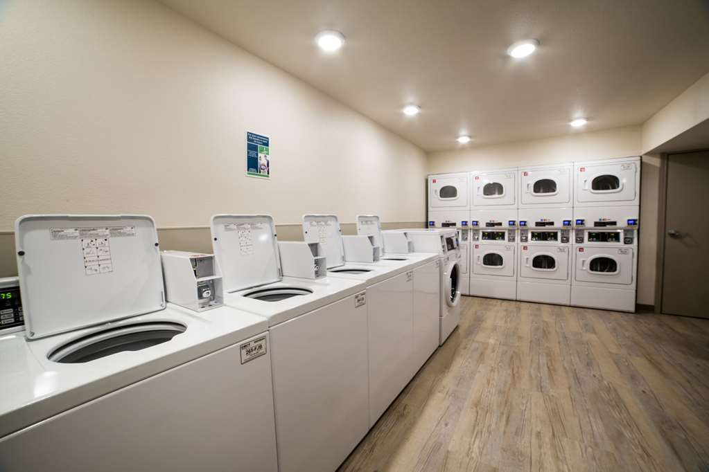 Woodspring Suites Broken Arrow 2*