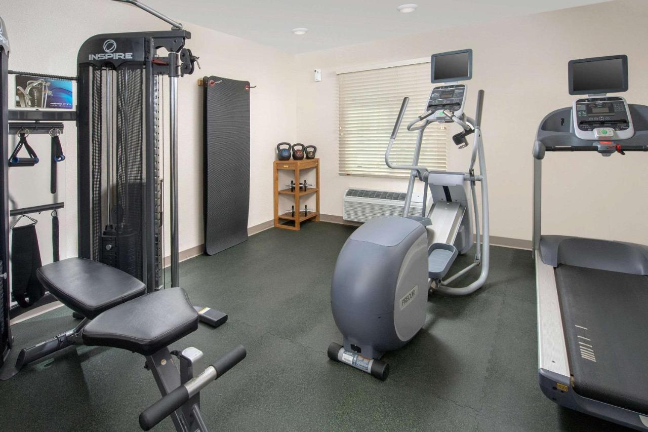 Woodspring Broken Arrow Hotel 2*