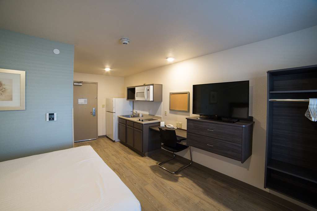Woodspring Broken Arrow Hotel 2*